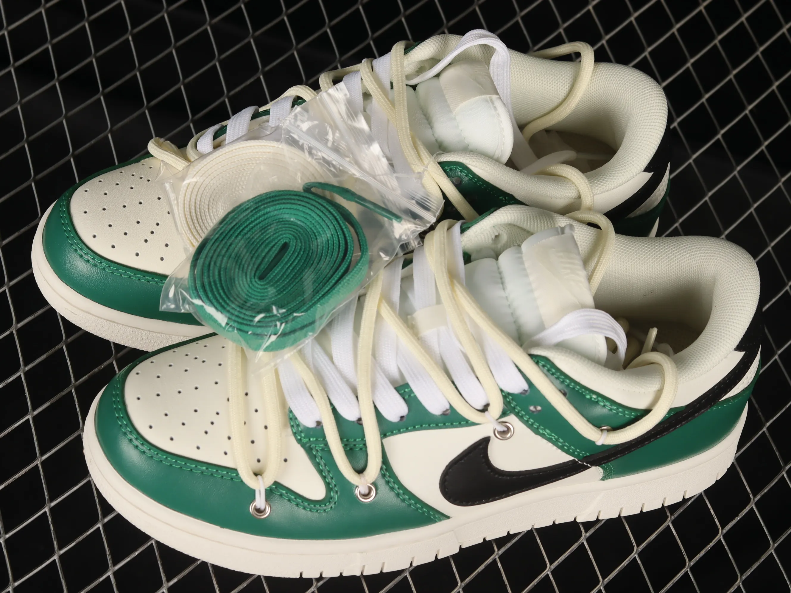 All categories Nk SB Dunk series Nk SB Dunk Low low-top sneakers Nk Dunk Low white, green and black hook customized version of deconstructed strap casual sneakers DJ6188-100